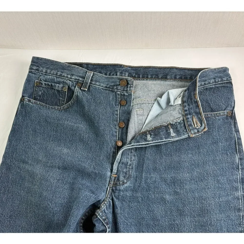Men's Levi's 38 x 30 501 button fly blue jeans